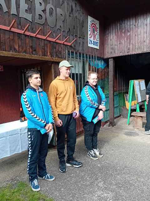 IMG-3c85d4ad27b441f8fe27771832ee4245-V